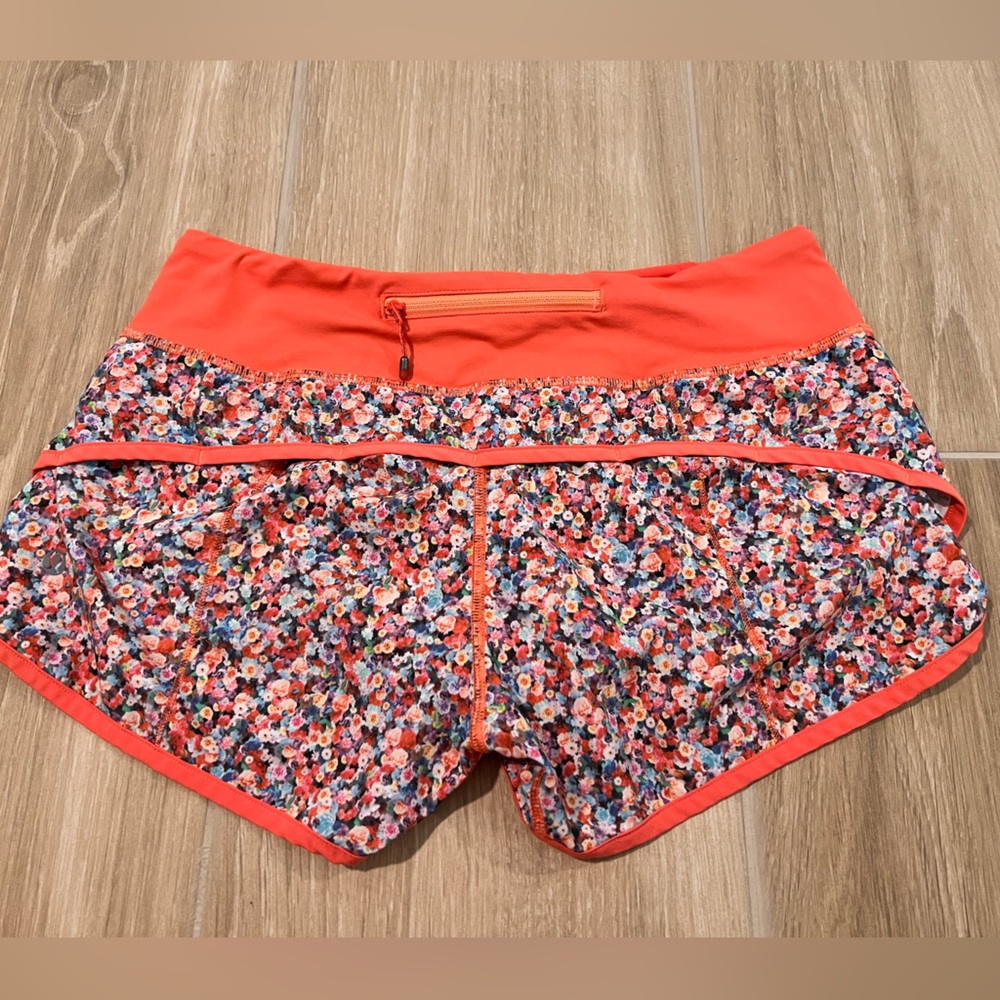 Lululemon Run: Speed Short *4 way stretch in Prism Petal Multi/ Atomic Red